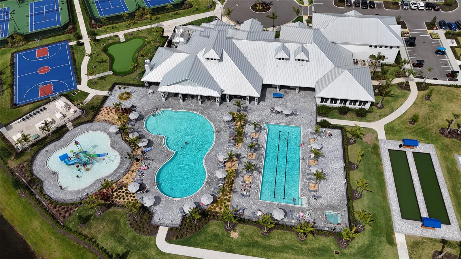 16309 TRADEWIND TER, LAKEWOOD RANCH, FL, 34211