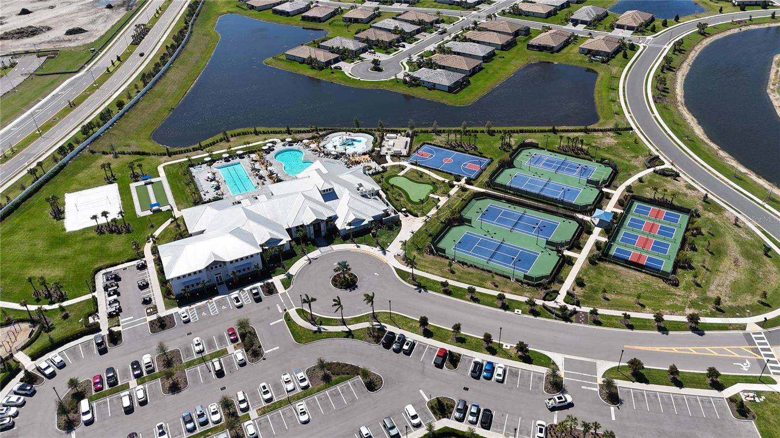 16309 TRADEWIND TER, LAKEWOOD RANCH, FL, 34211