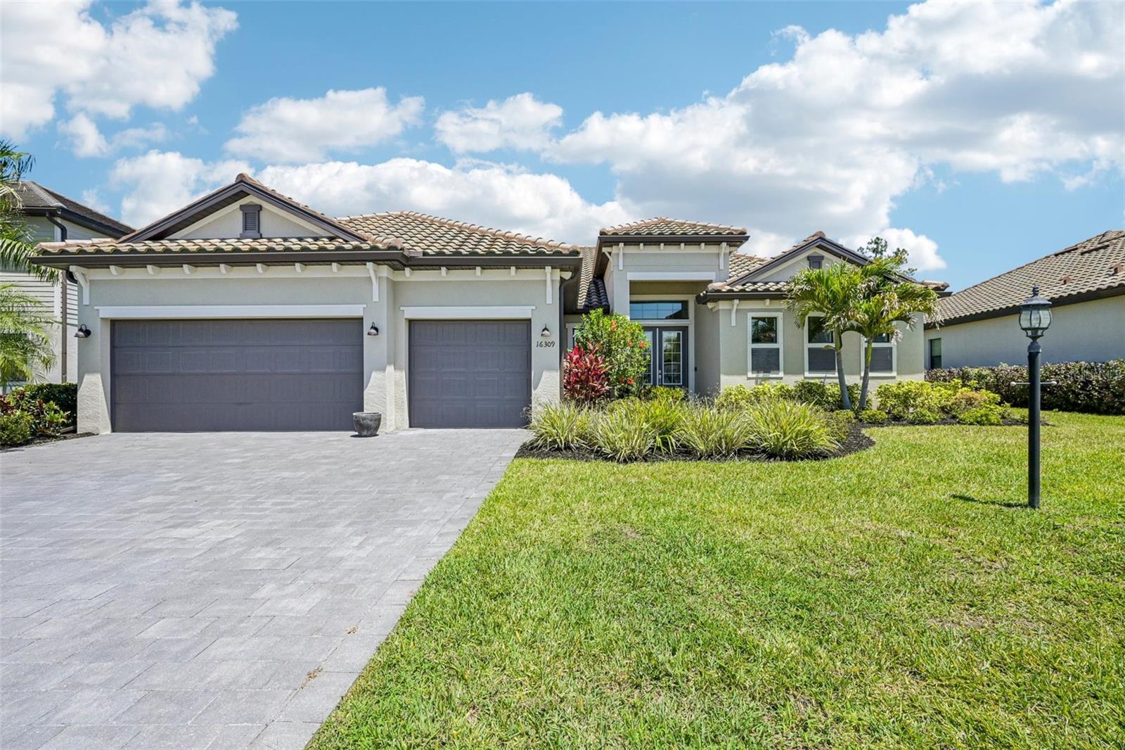 16309 TRADEWIND TER, LAKEWOOD RANCH, FL, 34211