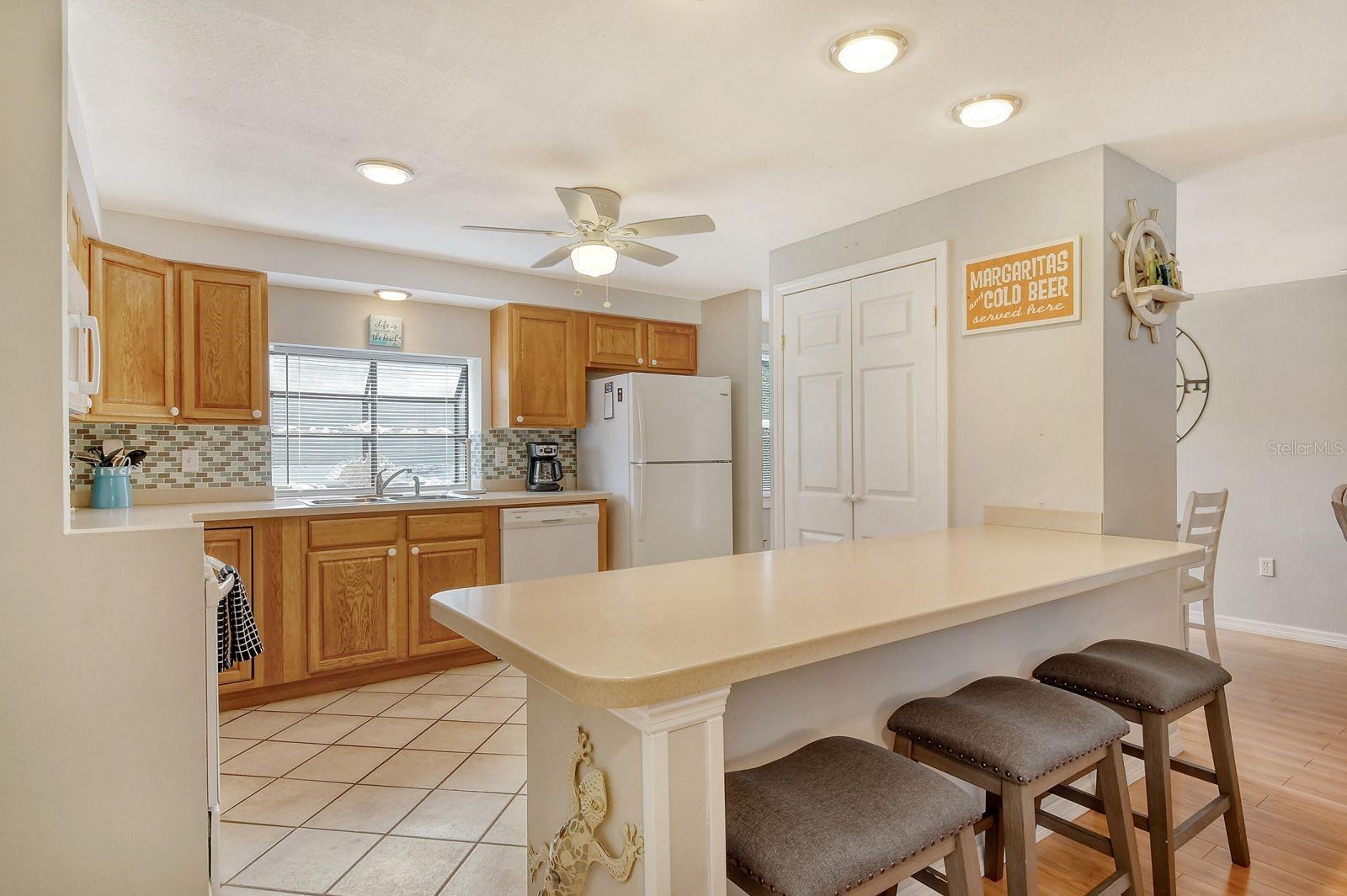 6213 34TH AVE W, BRADENTON, FL, 34209