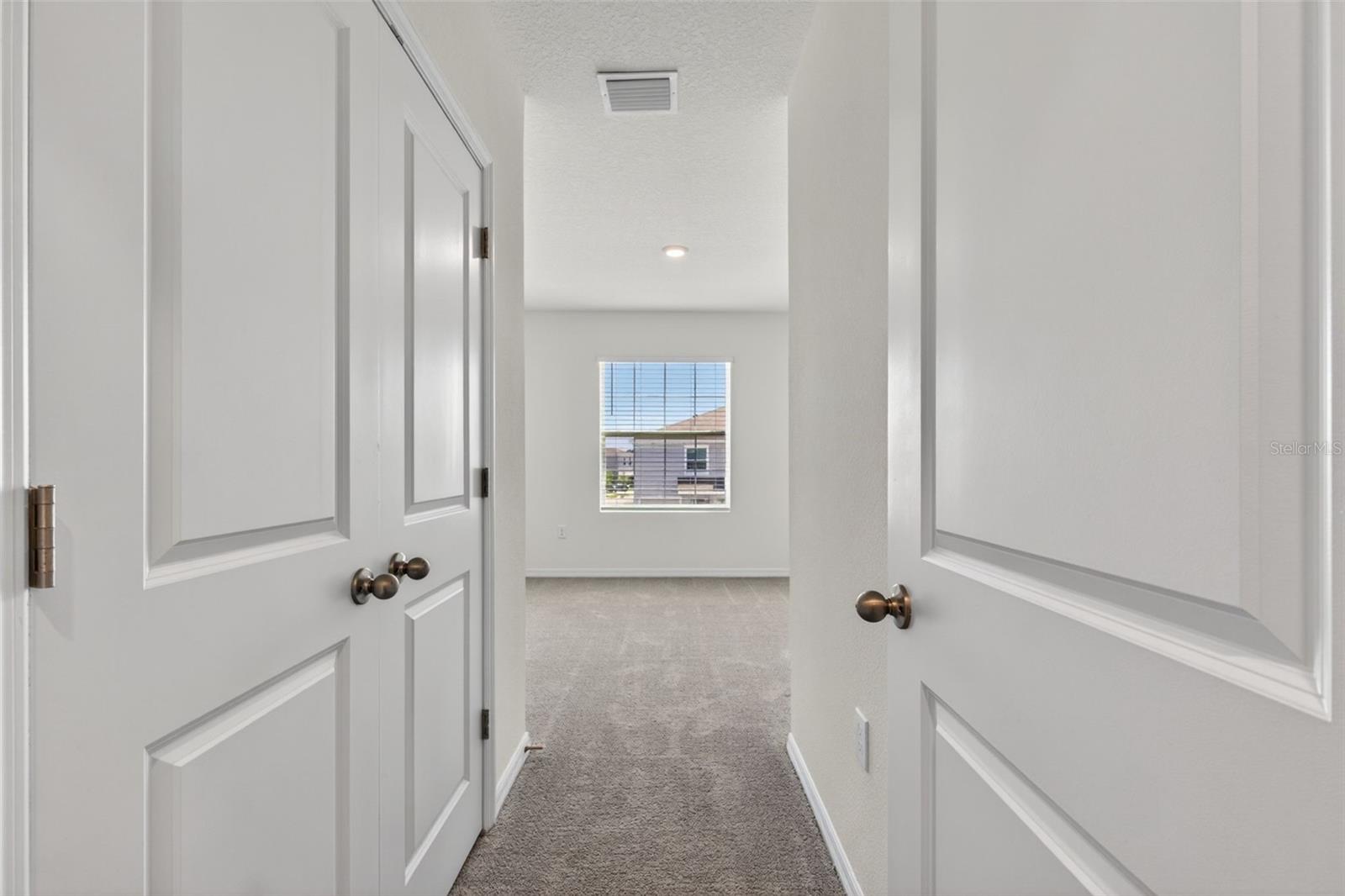 33105 MAJOR OAK DR, WESLEY CHAPEL, FL, 33545