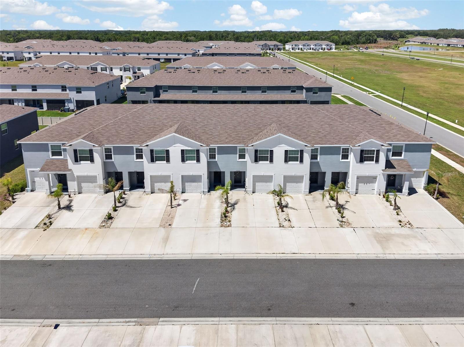 33105 MAJOR OAK DR, WESLEY CHAPEL, FL, 33545