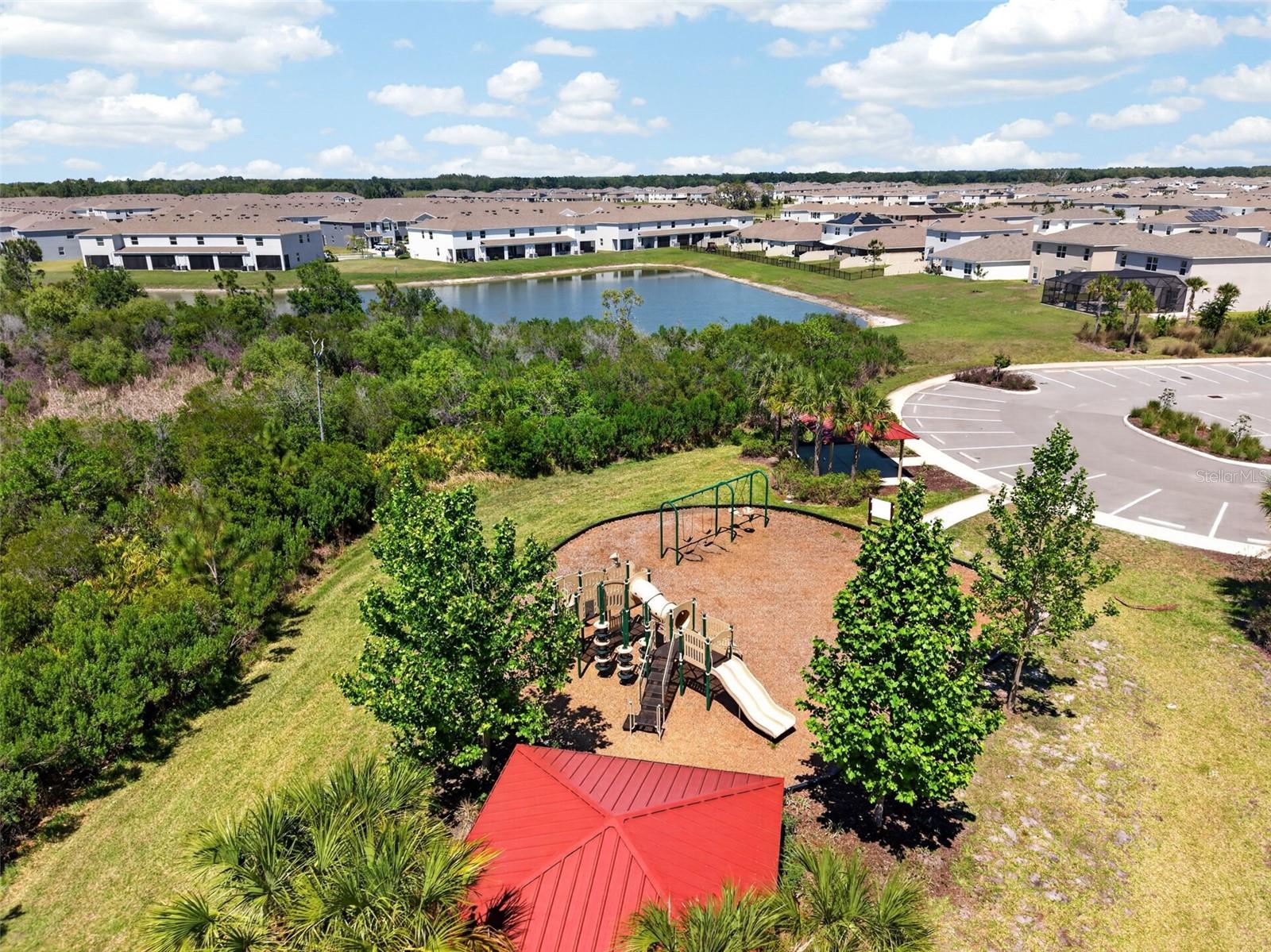 33105 MAJOR OAK DR, WESLEY CHAPEL, FL, 33545