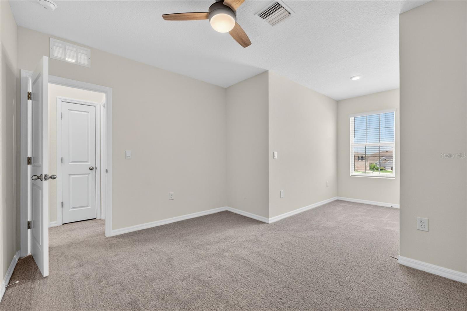 33105 MAJOR OAK DR, WESLEY CHAPEL, FL, 33545