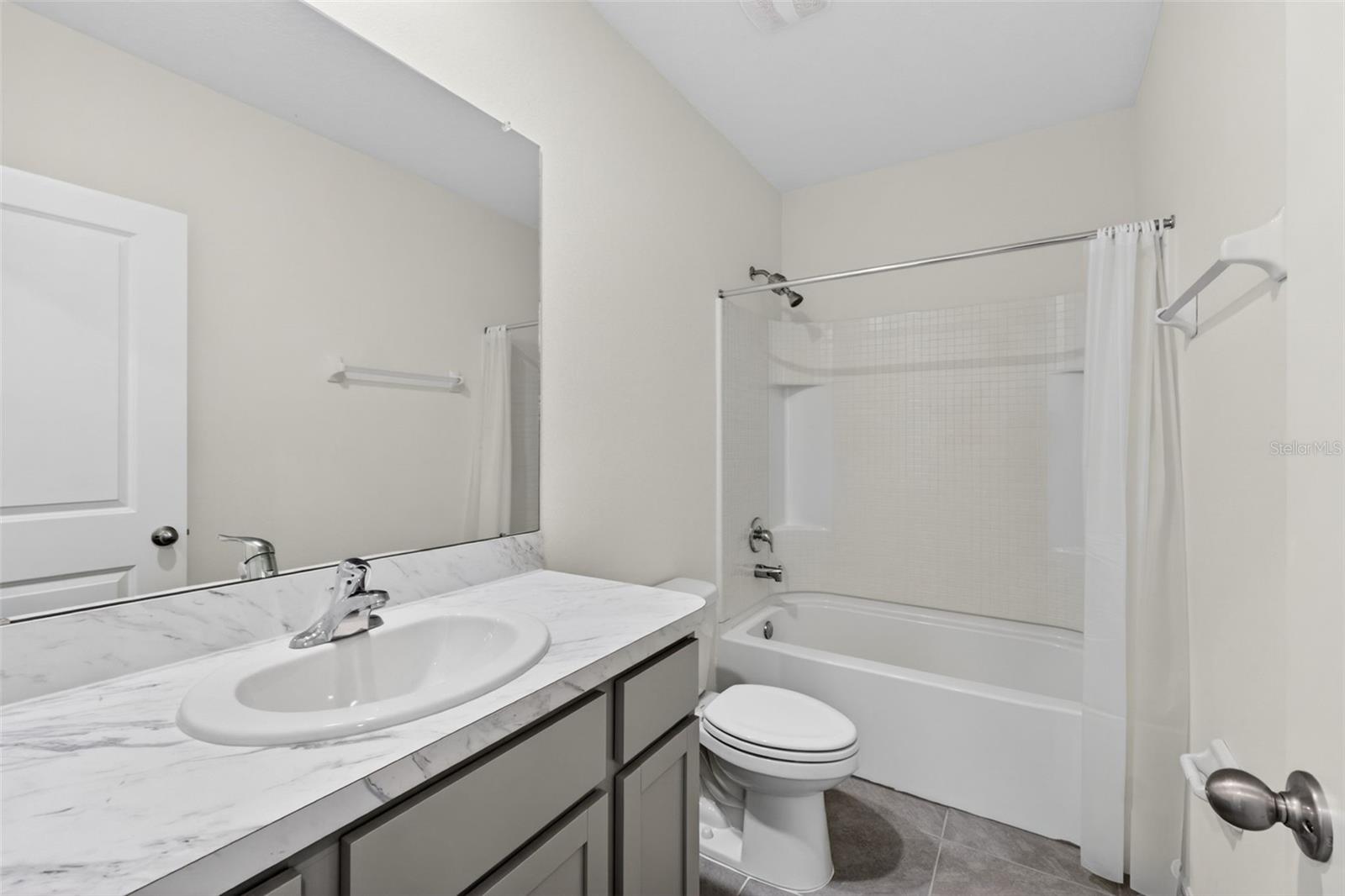 33105 MAJOR OAK DR, WESLEY CHAPEL, FL, 33545