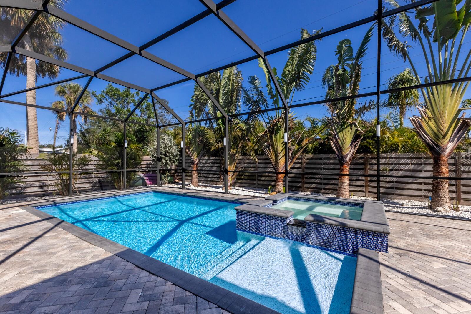 2823 MARSHALL DR, SARASOTA, FL, 34239