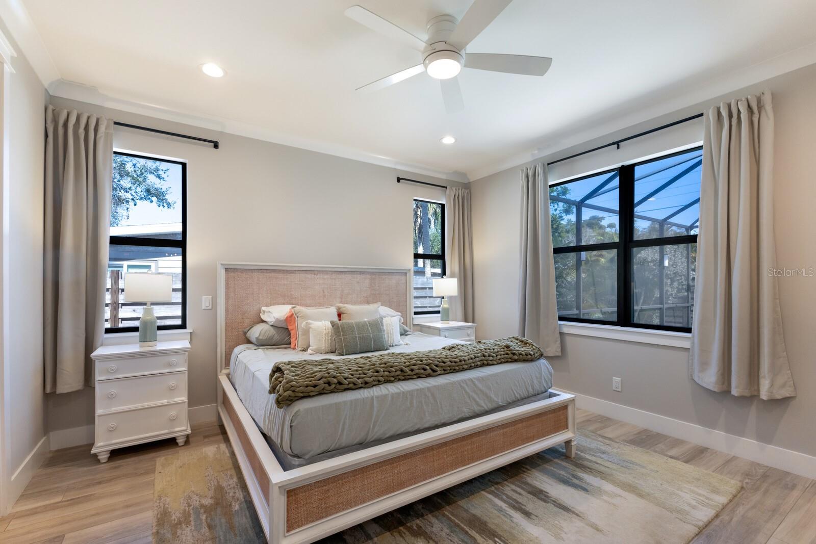 2823 MARSHALL DR, SARASOTA, FL, 34239