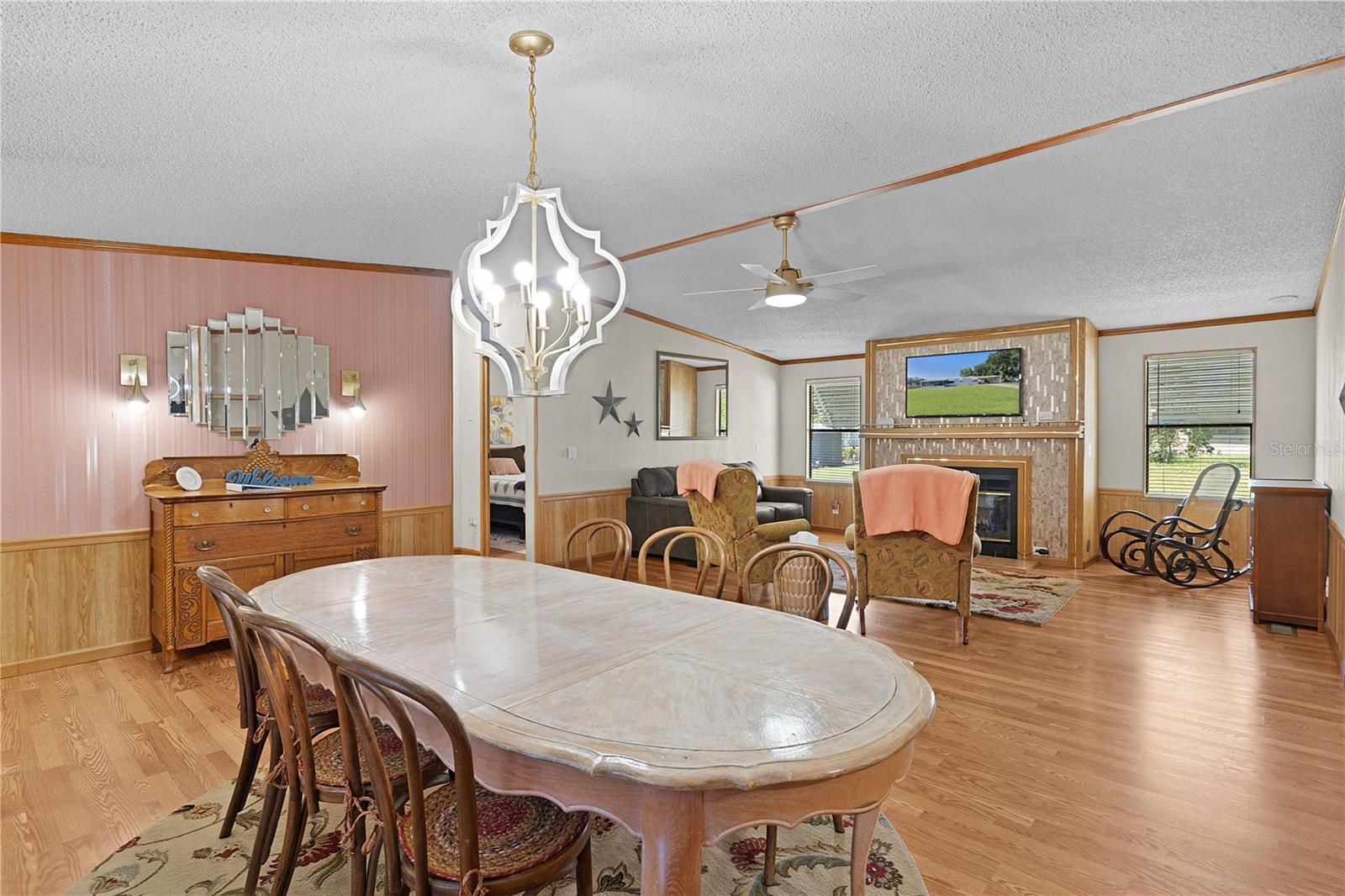 13904 COUNTY ROAD 109D, LADY LAKE, FL, 32159