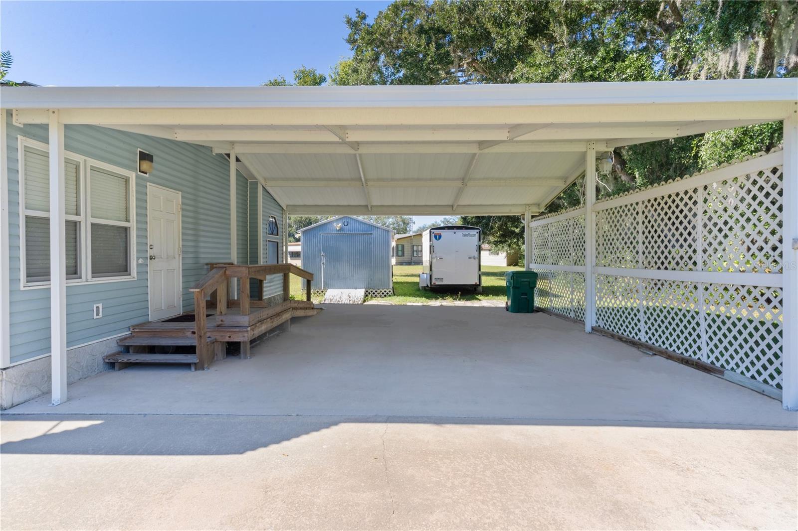 13904 COUNTY ROAD 109D, LADY LAKE, FL, 32159