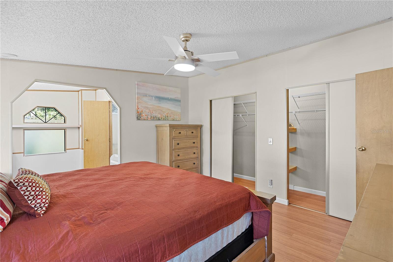 13904 COUNTY ROAD 109D, LADY LAKE, FL, 32159