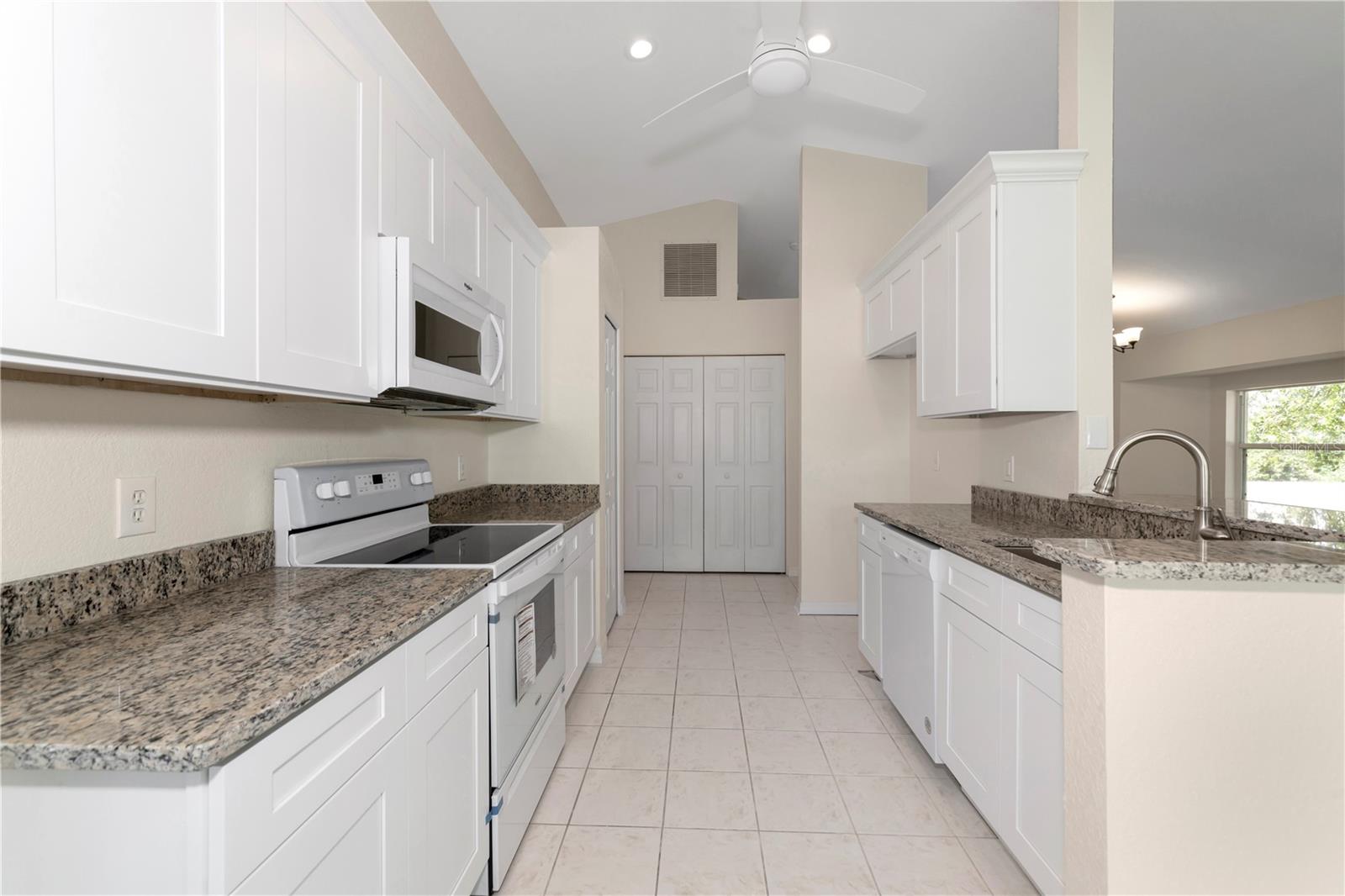 1401 HEDGEWOOD CIR, NORTH PORT, FL, 34288