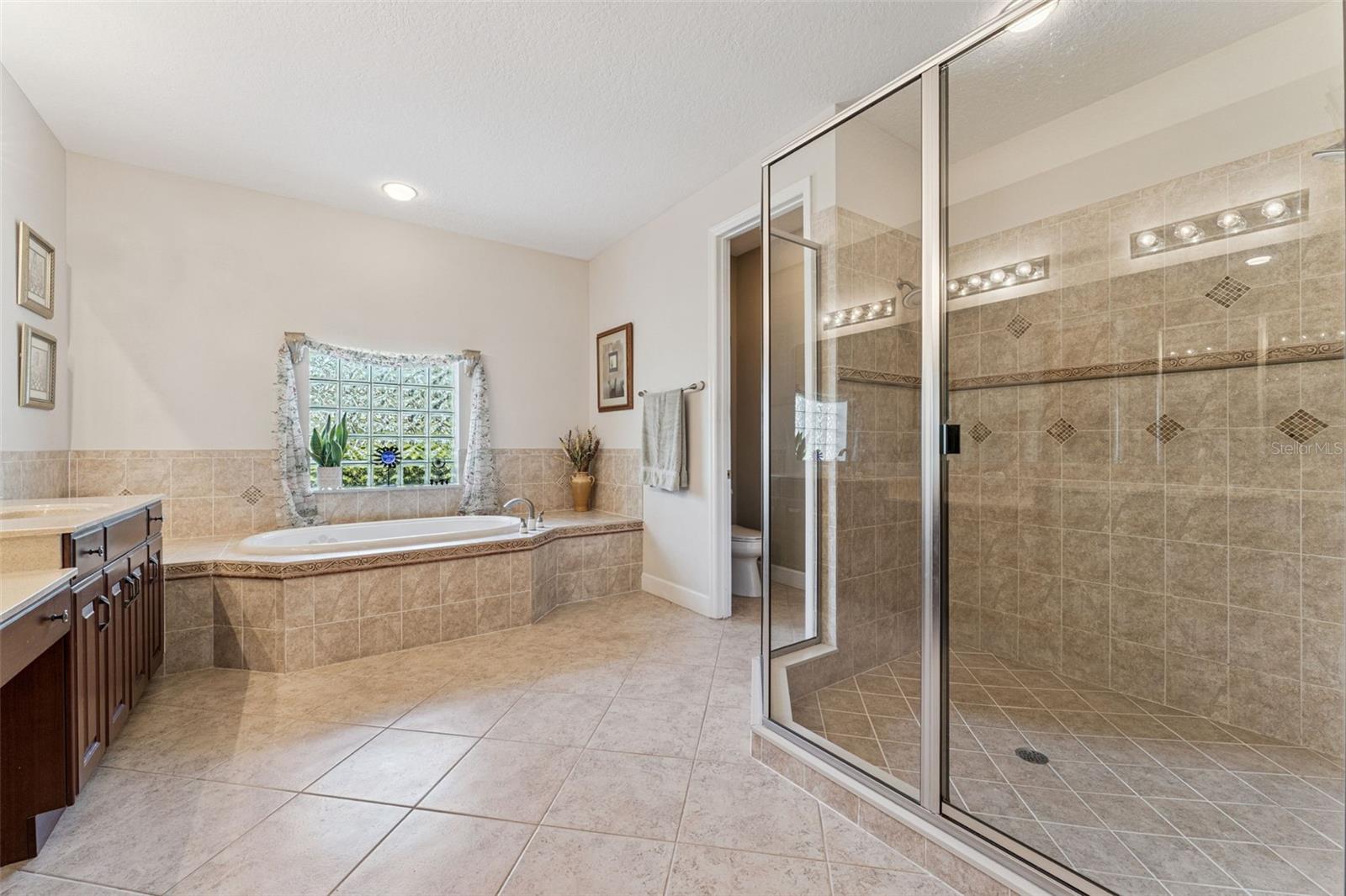 8225 LYNCH DR, ORLANDO, FL, 32835