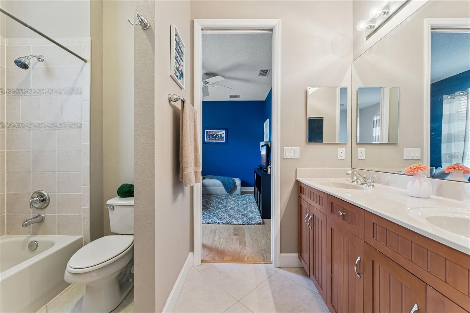 8225 LYNCH DR, ORLANDO, FL, 32835