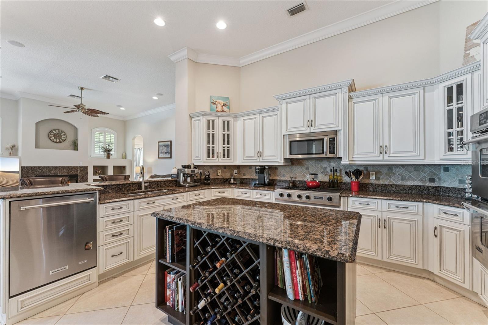 8225 LYNCH DR, ORLANDO, FL, 32835