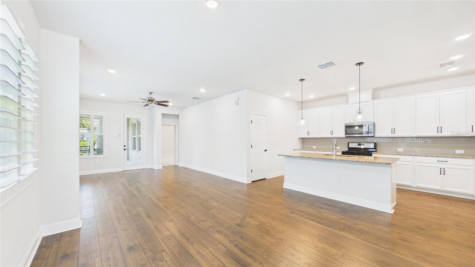 13890 KINGFISHER GLEN DR, LITHIA, FL, 33547