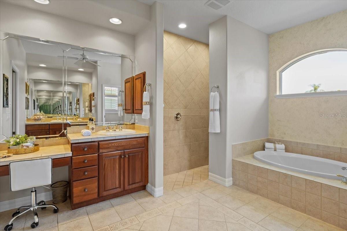 3517 LITTLE COUNTRY RD, PARRISH, FL, 34219