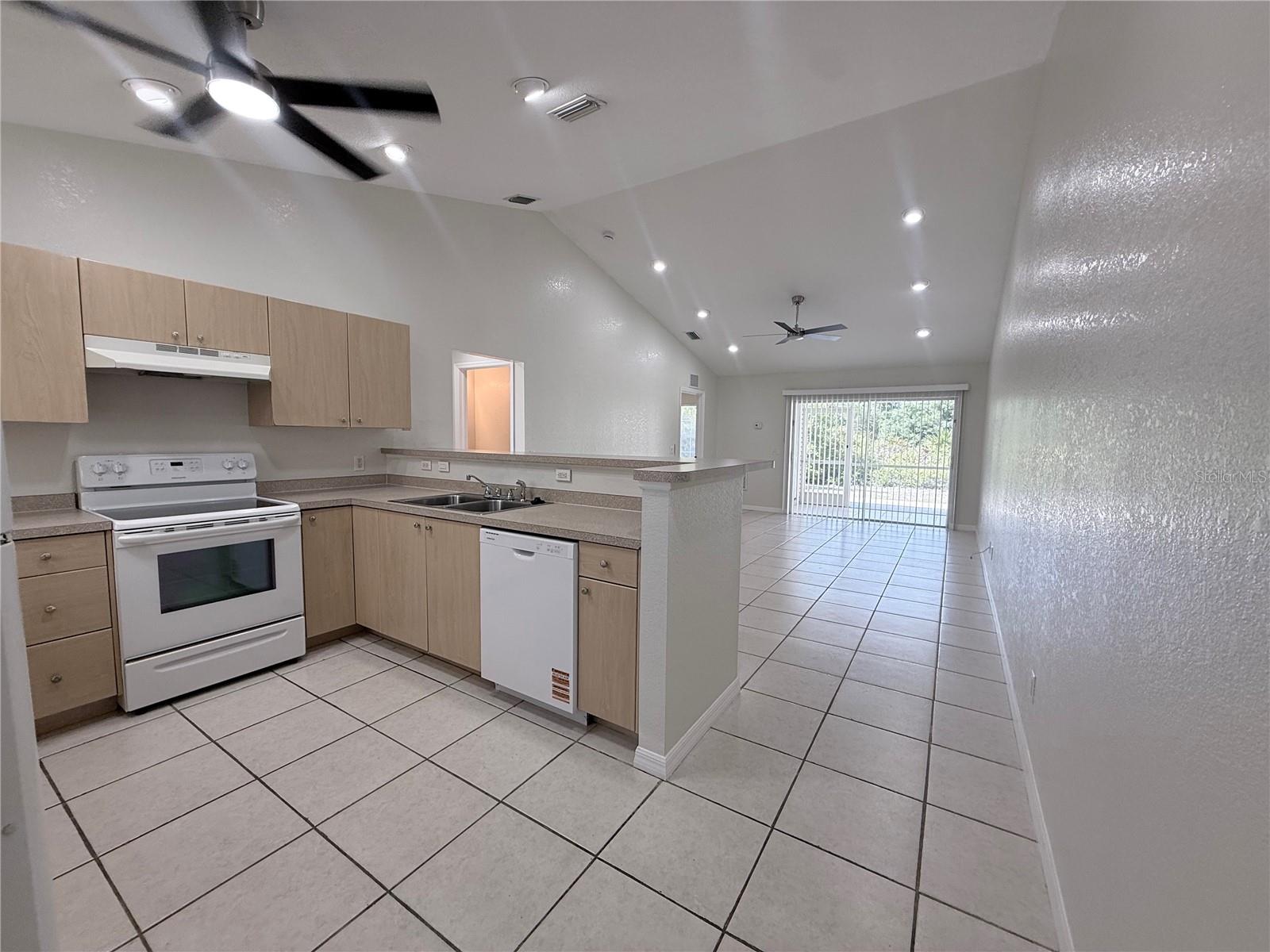 27092 PARTIN DR #B, PUNTA GORDA, FL, 33983