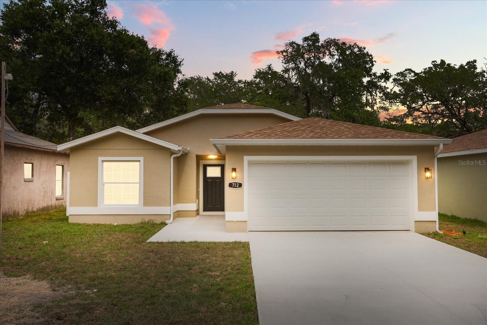 712 BEECHER ST, LEESBURG, FL, 34748