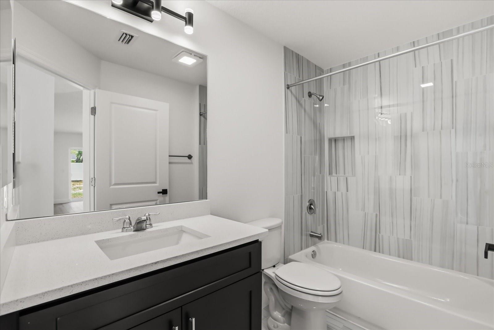 712 BEECHER ST, LEESBURG, FL, 34748