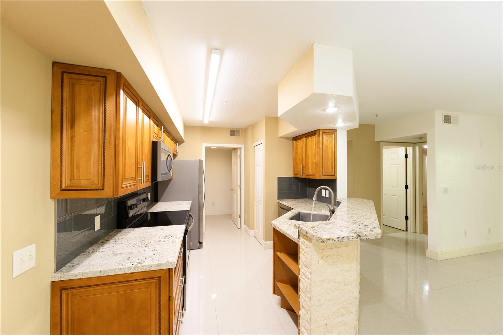 738 CREST PINES DR #714, ORLANDO, FL, 32828