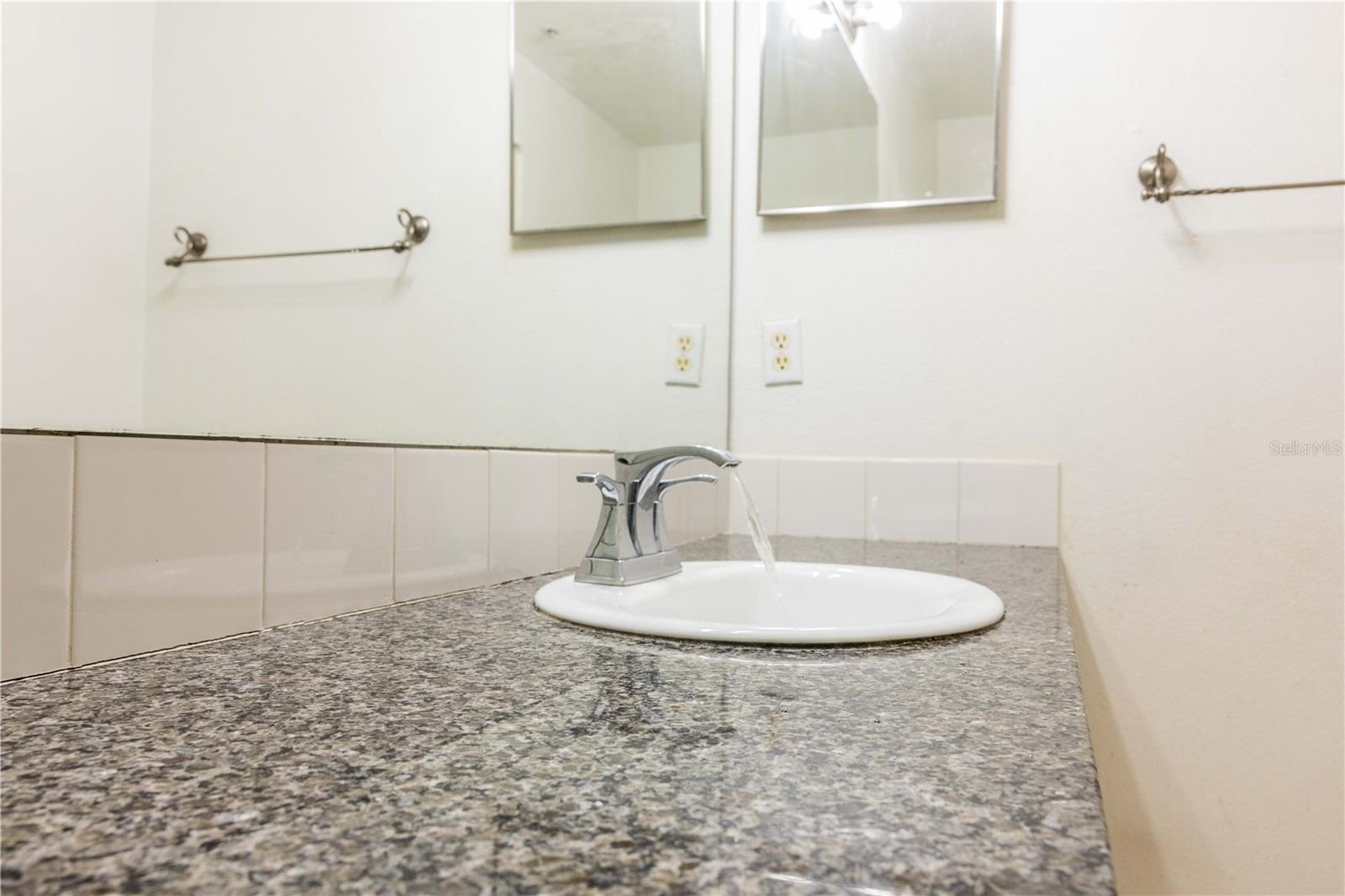 738 CREST PINES DR #714, ORLANDO, FL, 32828