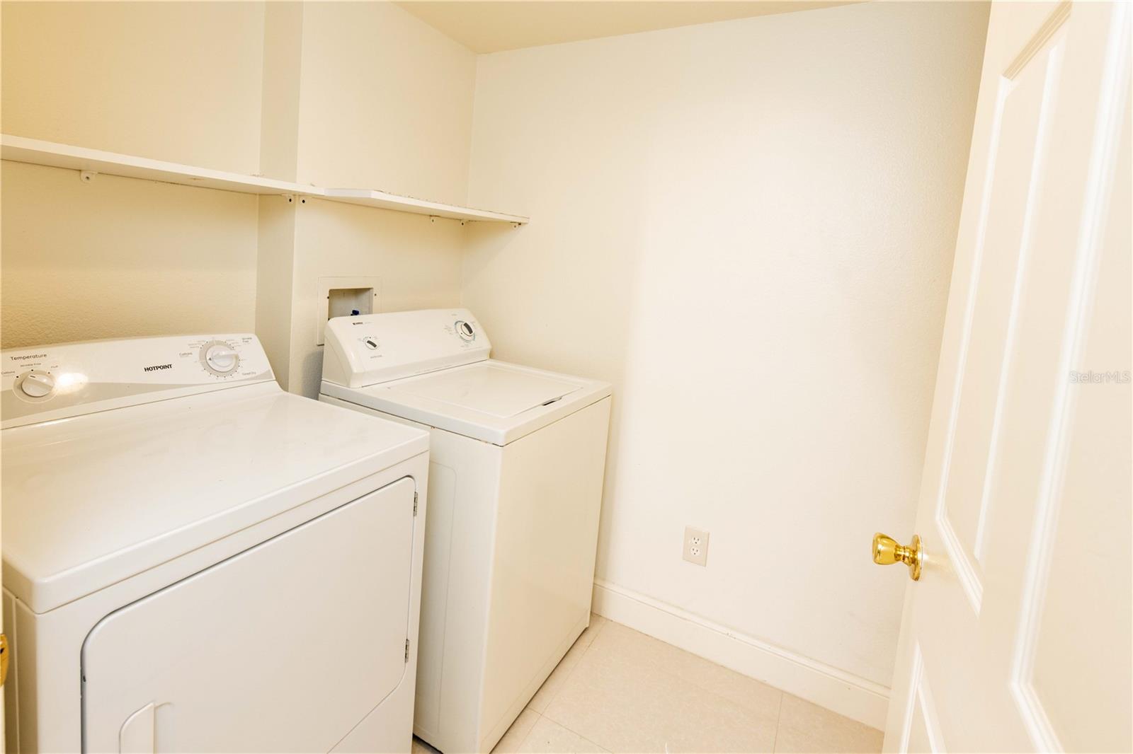 738 CREST PINES DR #714, ORLANDO, FL, 32828