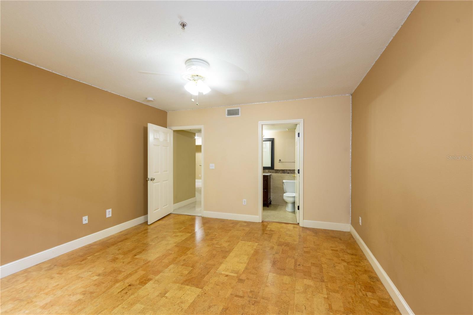 738 CREST PINES DR #714, ORLANDO, FL, 32828