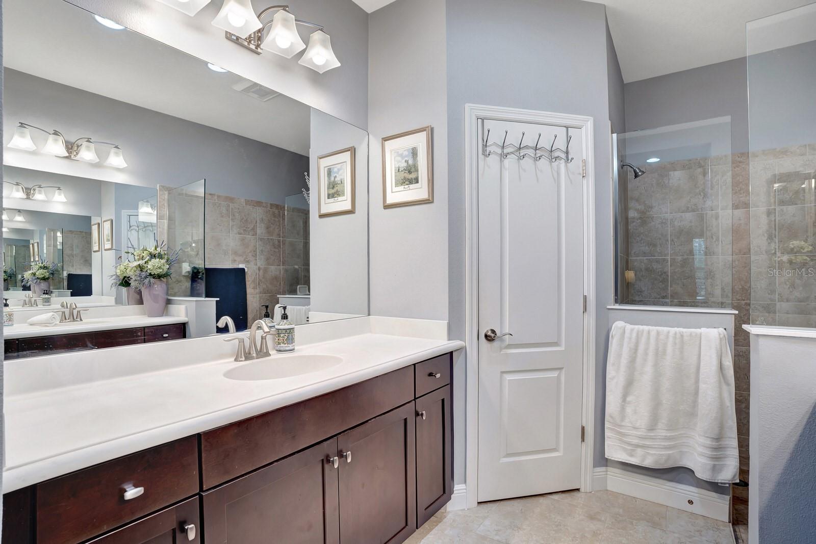 1195 COLLIER PL, VENICE, FL, 34293