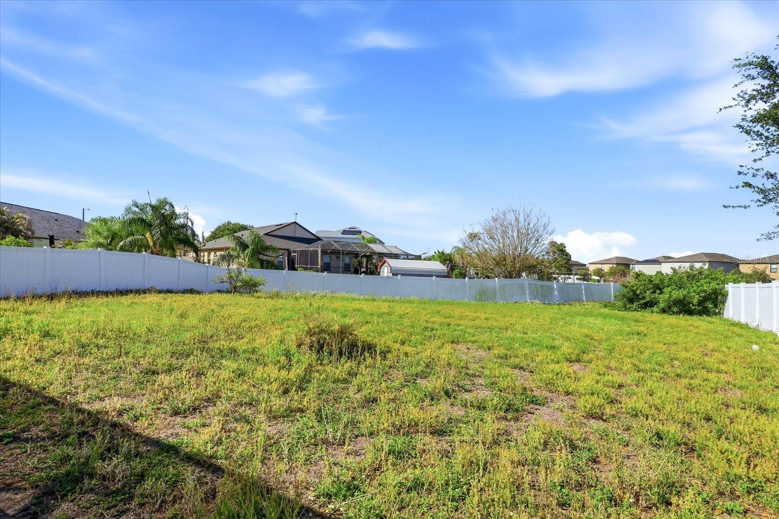 8123 CANTERBURY LAKE BLVD, TAMPA, FL, 33619