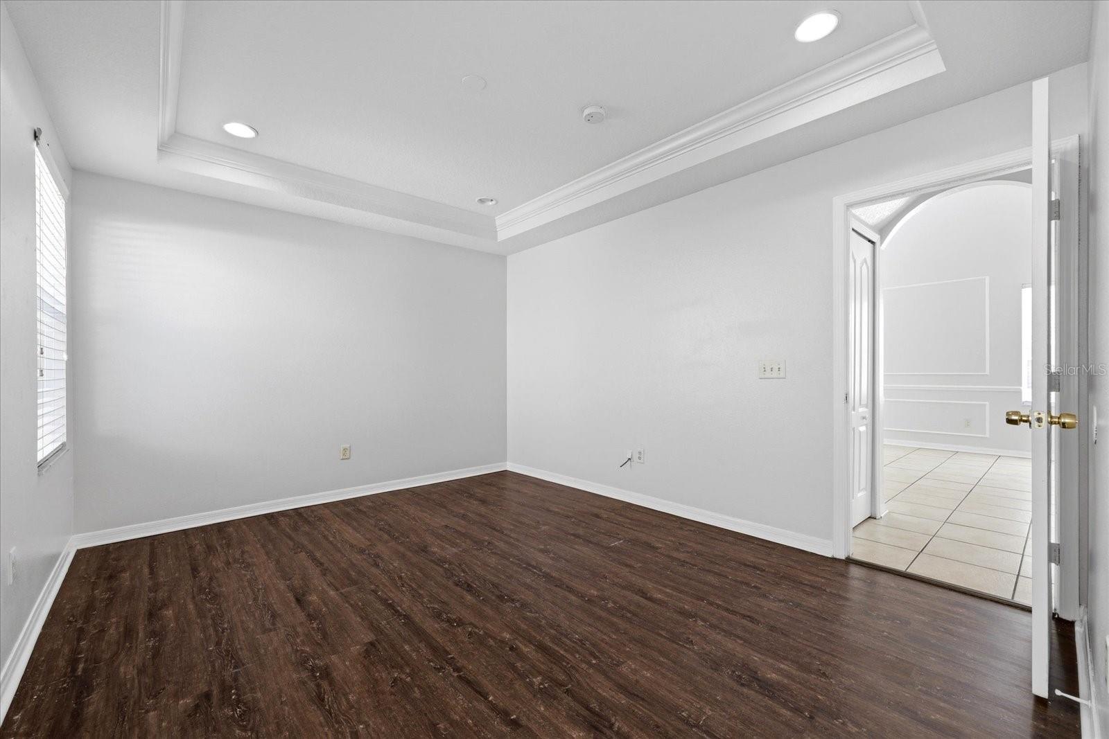 8123 CANTERBURY LAKE BLVD, TAMPA, FL, 33619