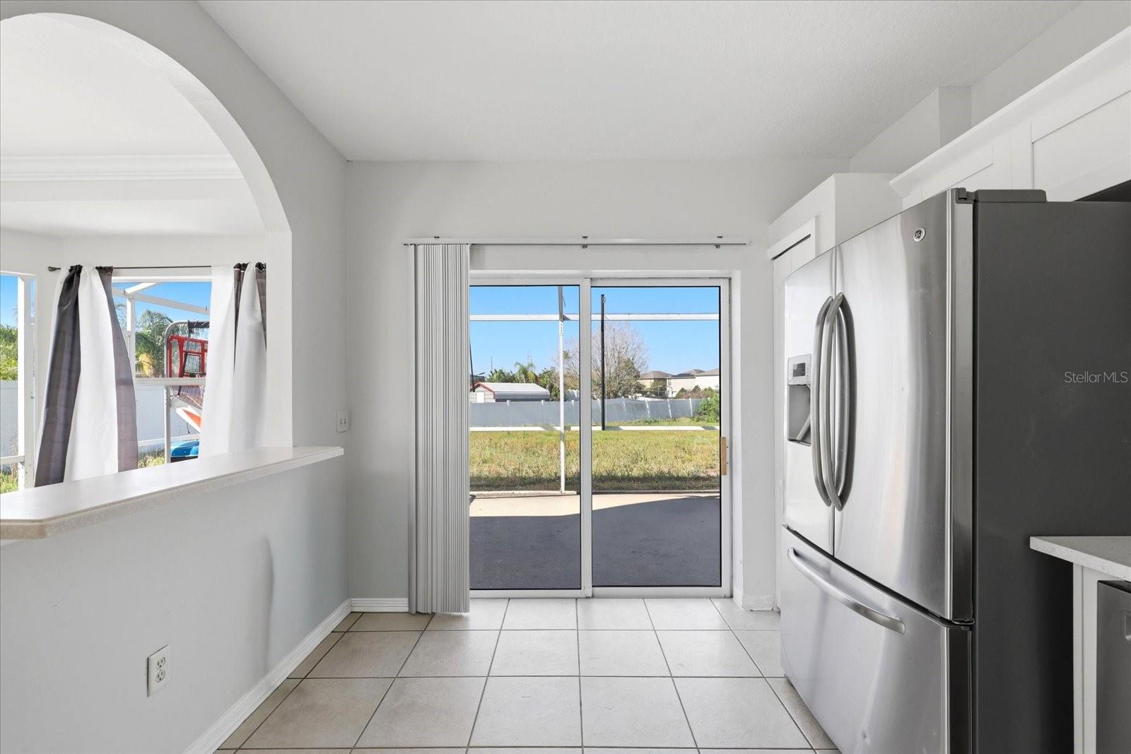 8123 CANTERBURY LAKE BLVD, TAMPA, FL, 33619