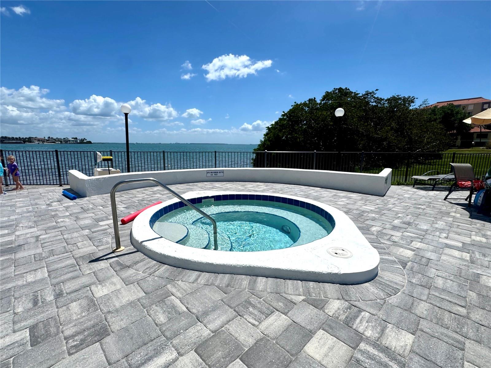 5700 ESCONDIDA BLVD S #403, ST PETERSBURG, FL, 33715