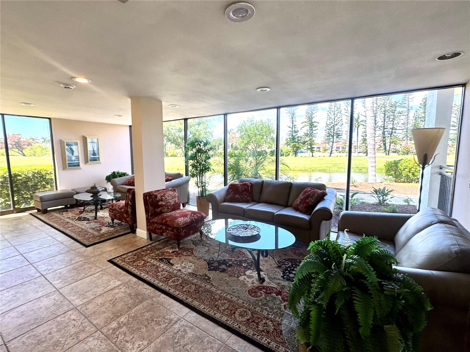 5700 ESCONDIDA BLVD S #403, ST PETERSBURG, FL, 33715