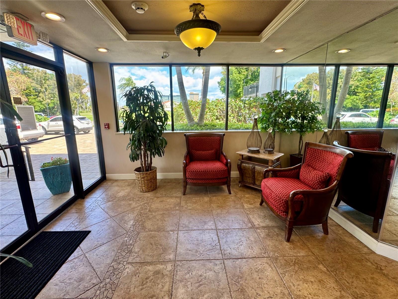 5700 ESCONDIDA BLVD S #403, ST PETERSBURG, FL, 33715