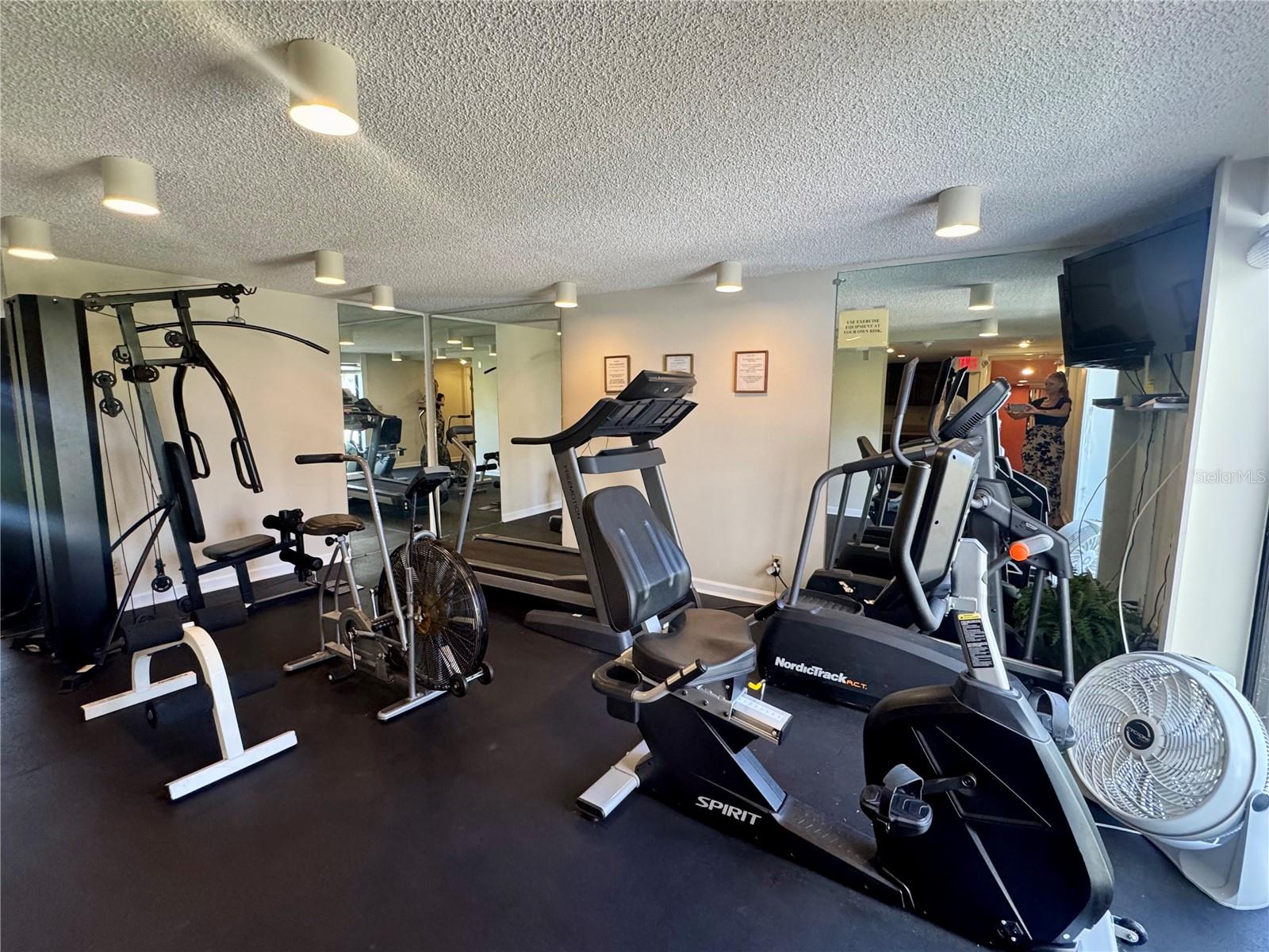 5700 ESCONDIDA BLVD S #403, ST PETERSBURG, FL, 33715