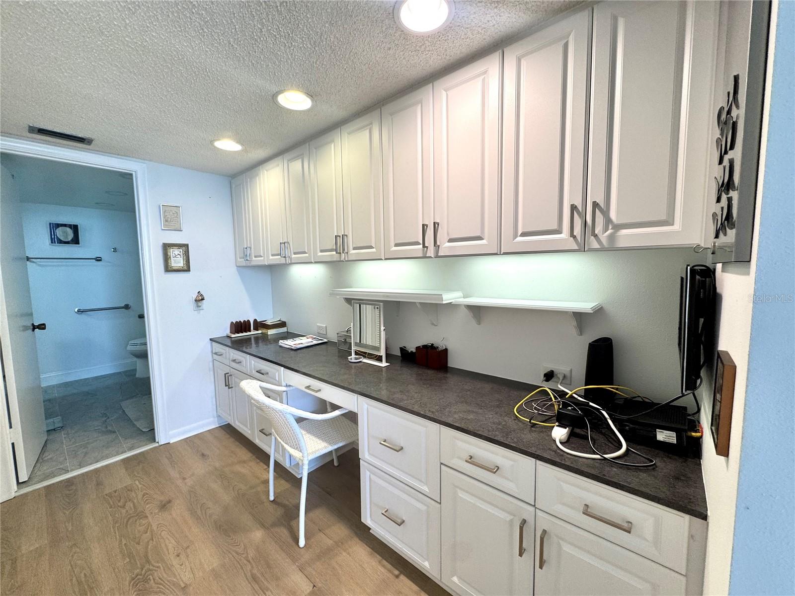 5700 ESCONDIDA BLVD S #403, ST PETERSBURG, FL, 33715