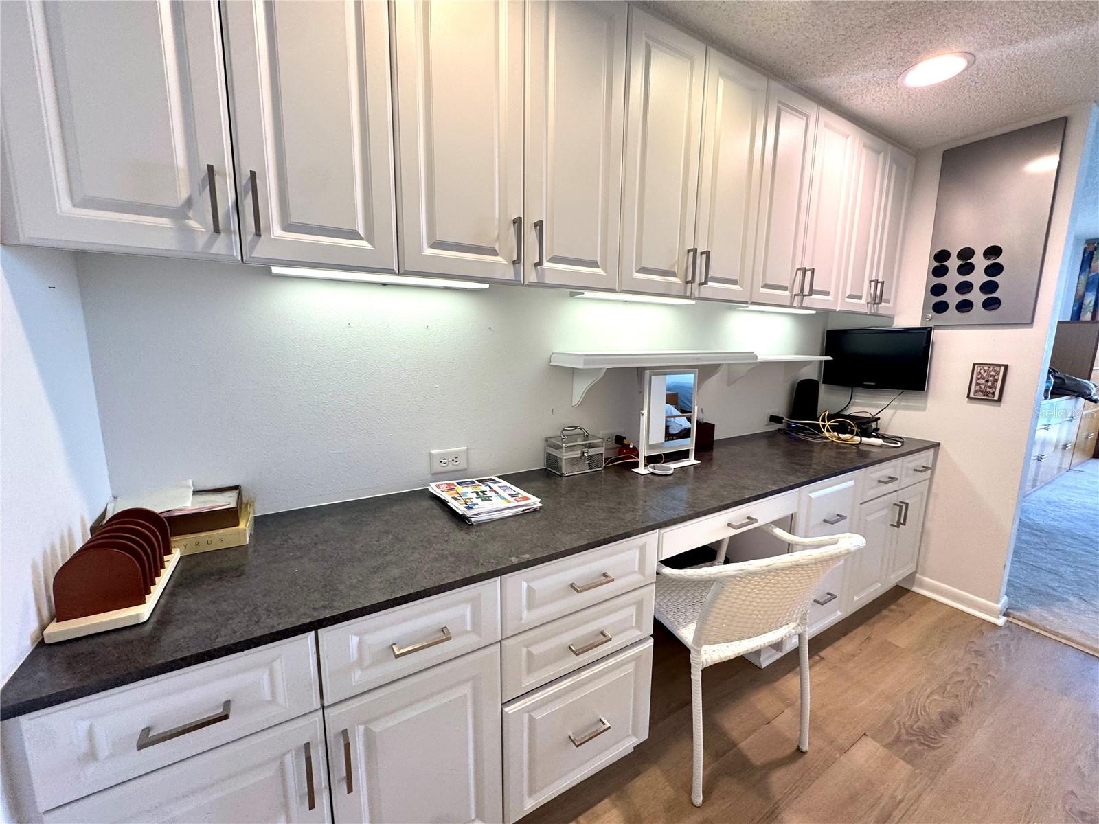 5700 ESCONDIDA BLVD S #403, ST PETERSBURG, FL, 33715