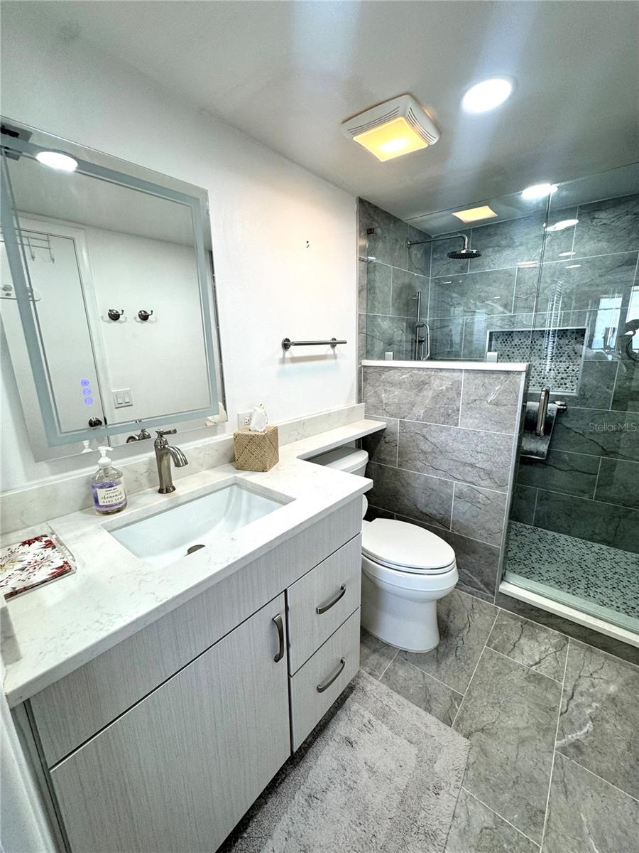 5700 ESCONDIDA BLVD S #403, ST PETERSBURG, FL, 33715