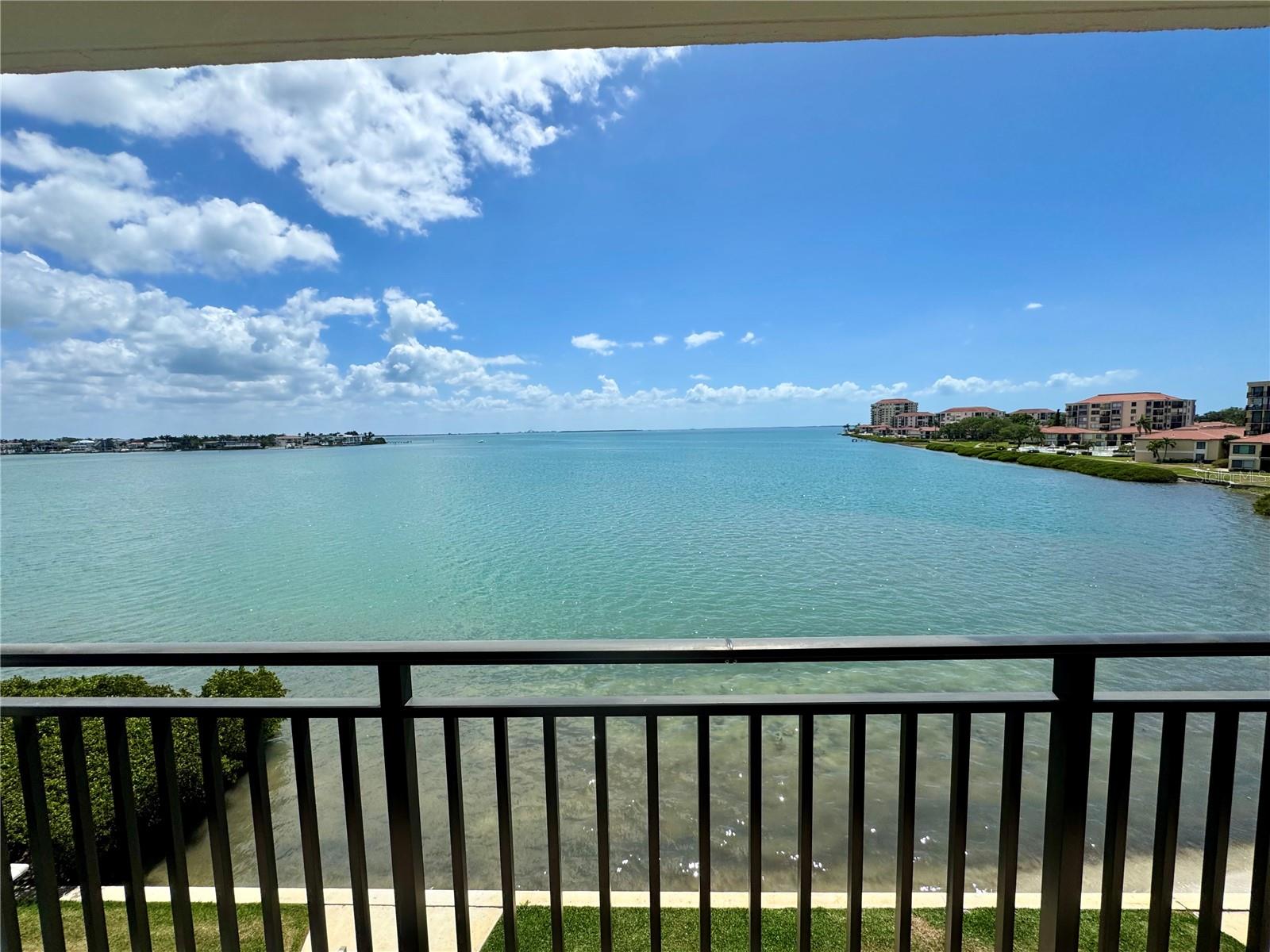 5700 ESCONDIDA BLVD S #403, ST PETERSBURG, FL, 33715