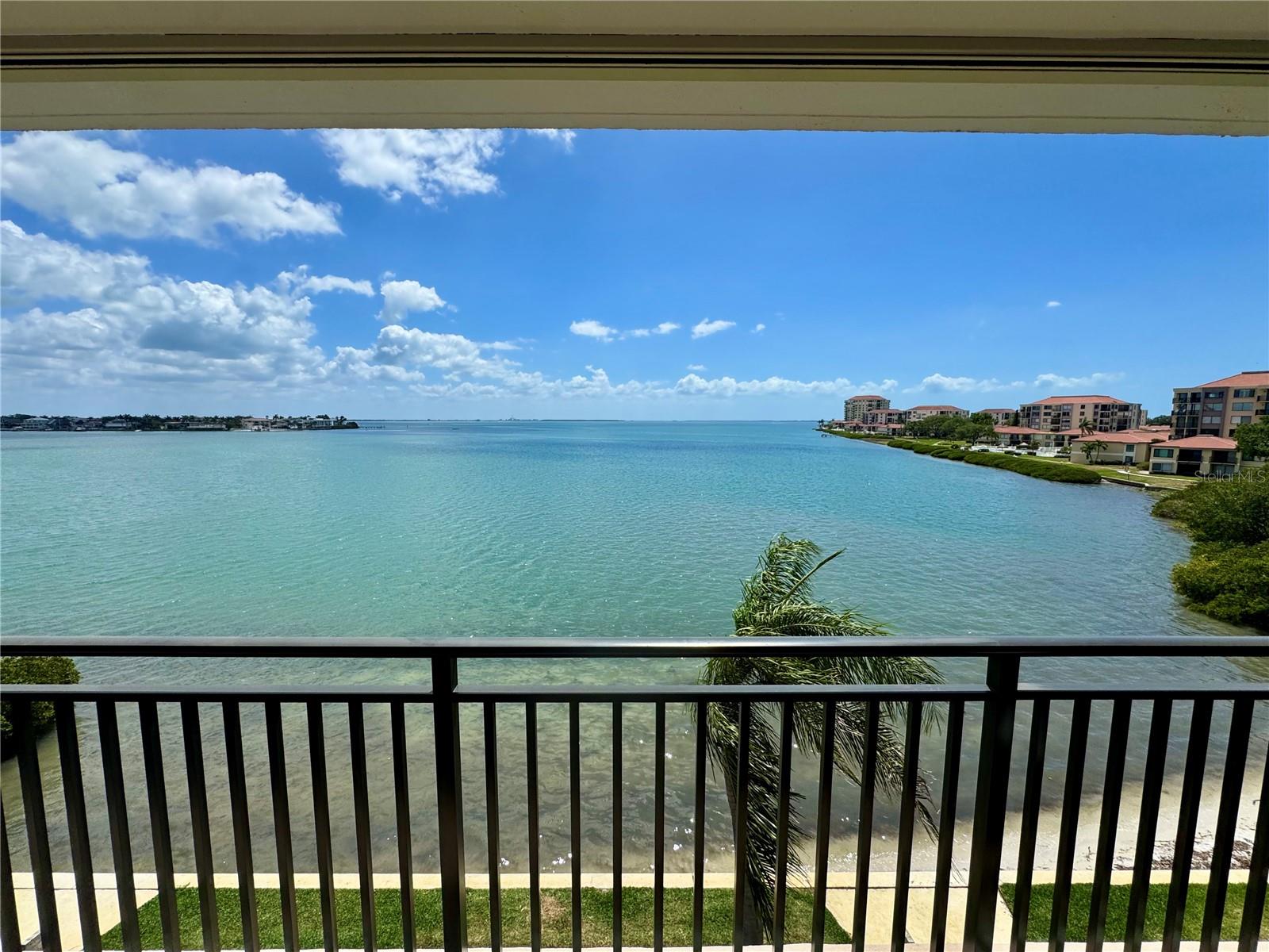 5700 ESCONDIDA BLVD S #403, ST PETERSBURG, FL, 33715