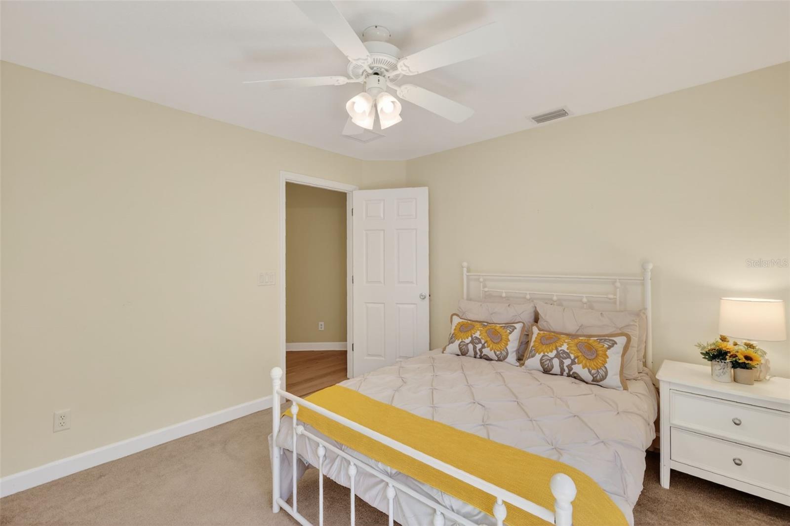 2359 WAKEFIELD WAY, MOUNT DORA, FL, 32757