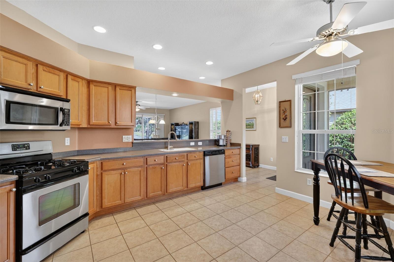 2359 WAKEFIELD WAY, MOUNT DORA, FL, 32757