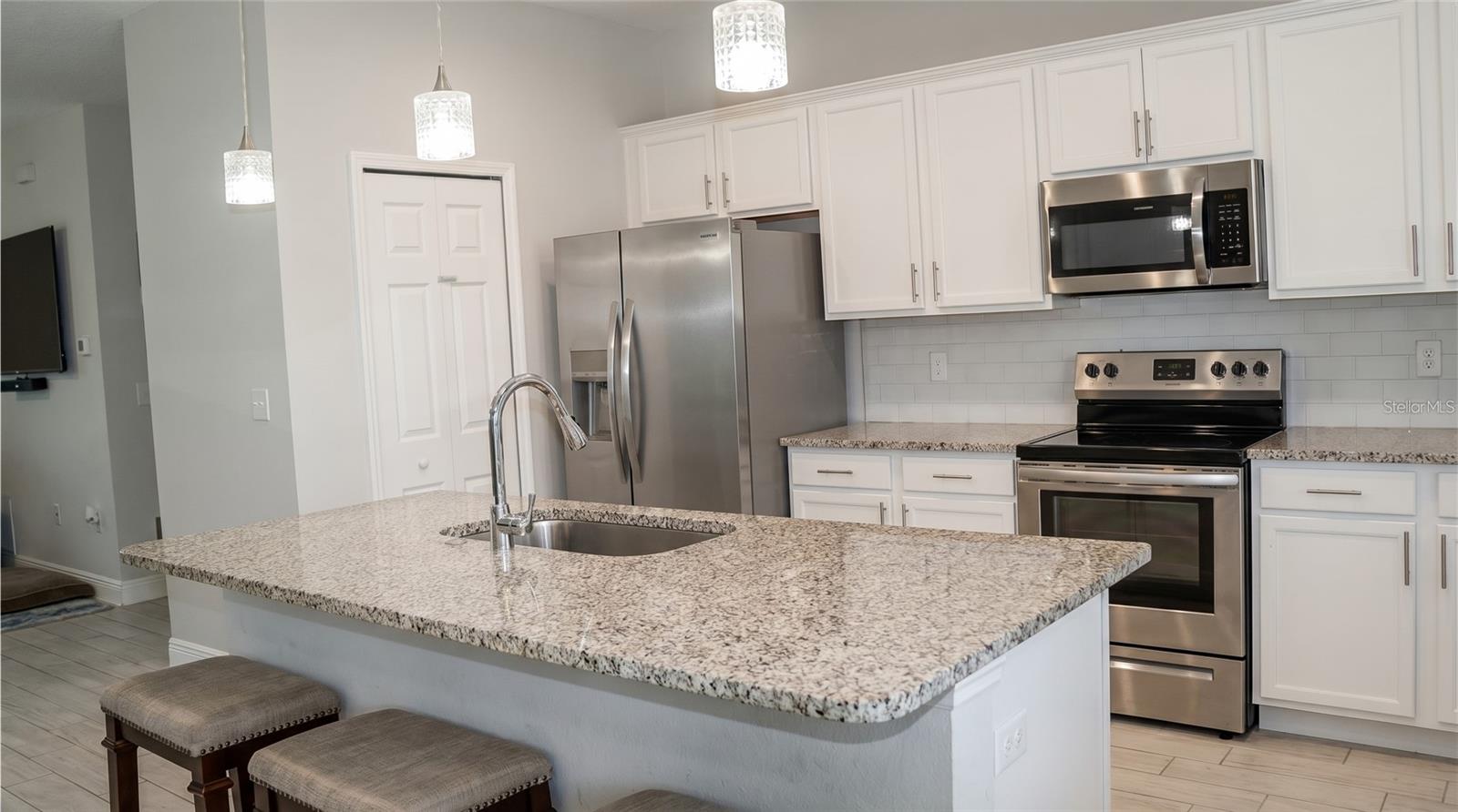 276 SUNRISE BLVD, DEBARY, FL, 32713