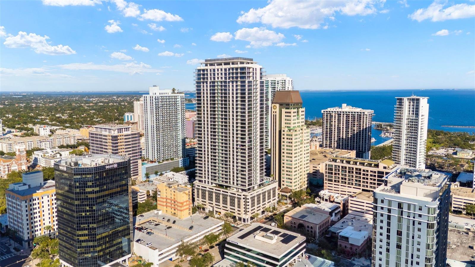 275 1ST AVE S #1405, ST PETERSBURG, FL, 33701