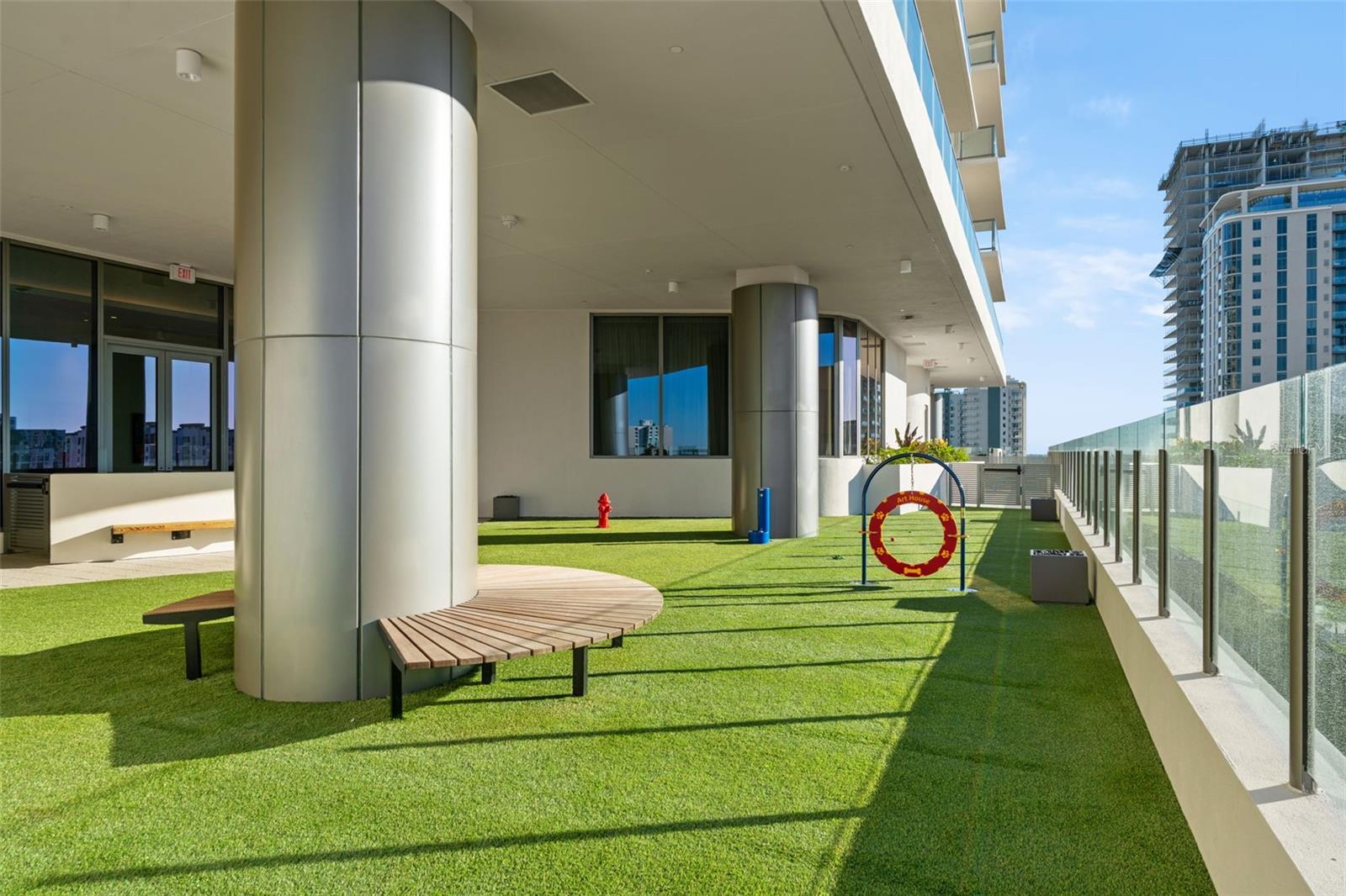 275 1ST AVE S #1405, ST PETERSBURG, FL, 33701