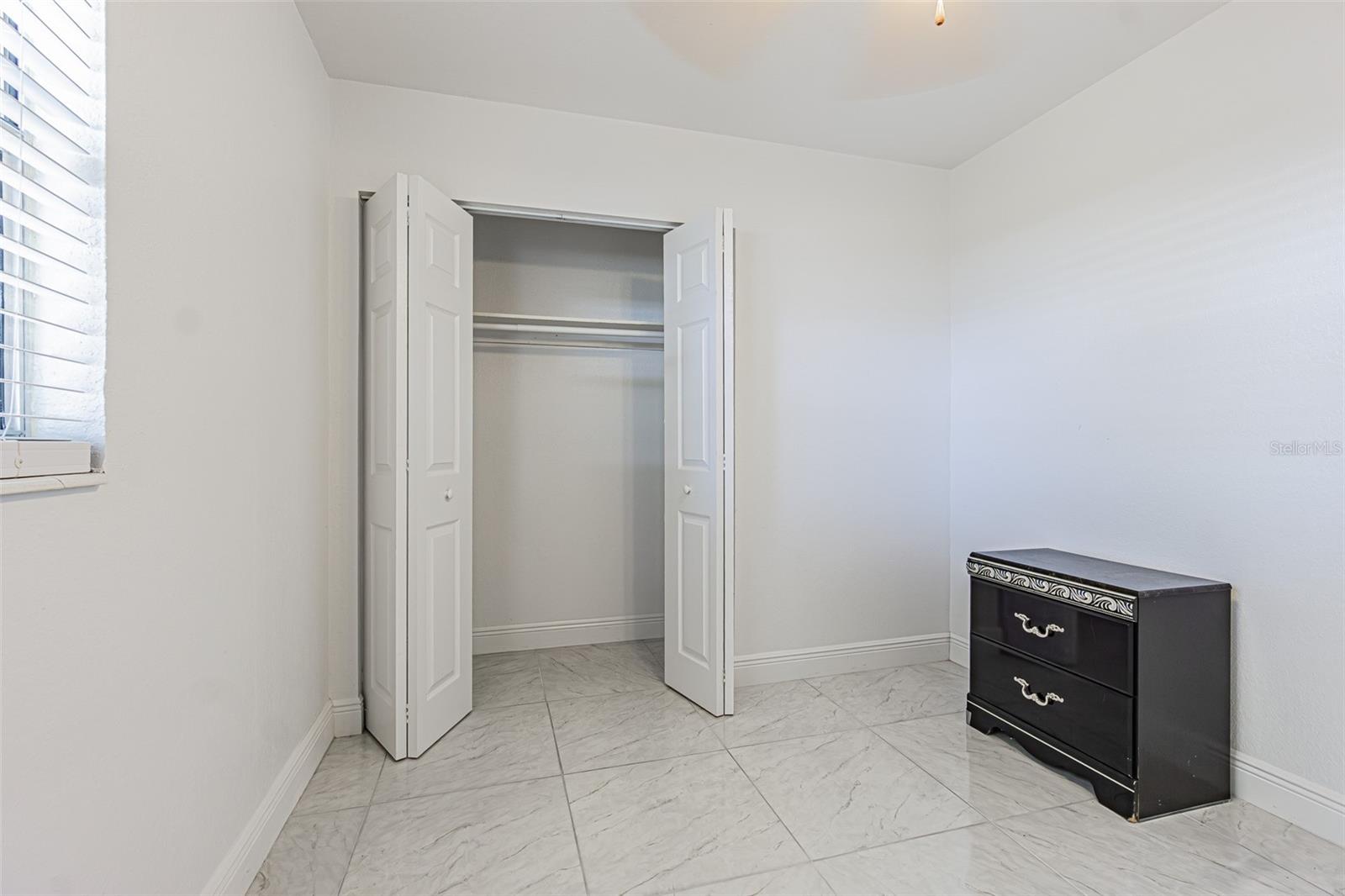 5617 HALIFAX DR, TAMPA, FL, 33615