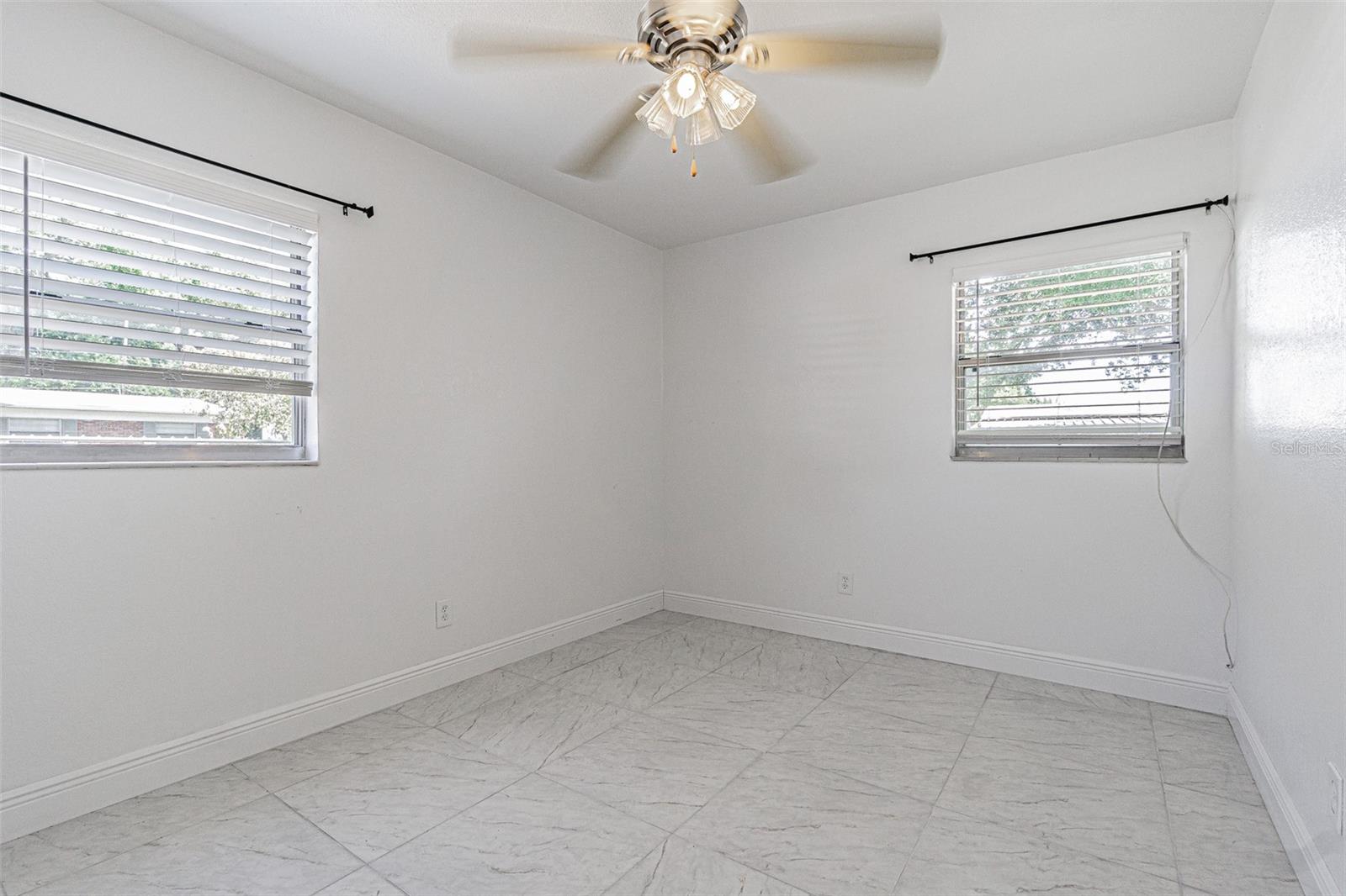 5617 HALIFAX DR, TAMPA, FL, 33615