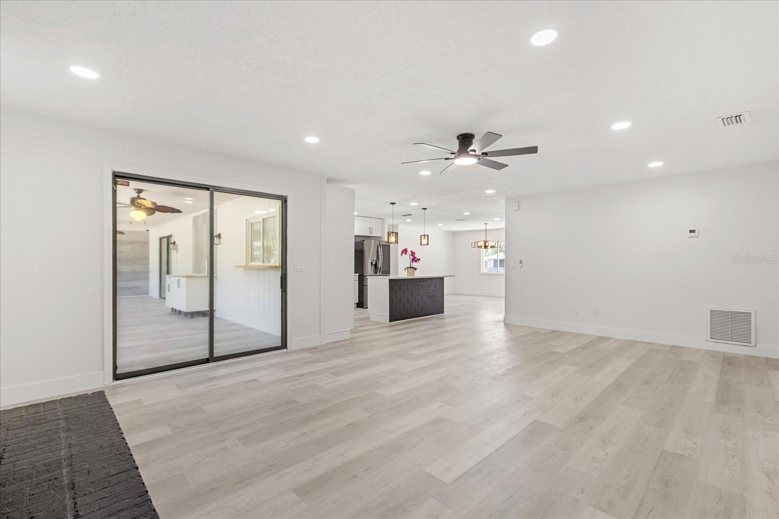 918 N ATMORE CIR, DELTONA, FL, 32725