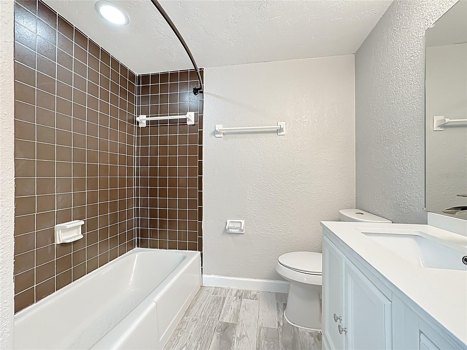 2144 OAK TER, SARASOTA, FL, 34231