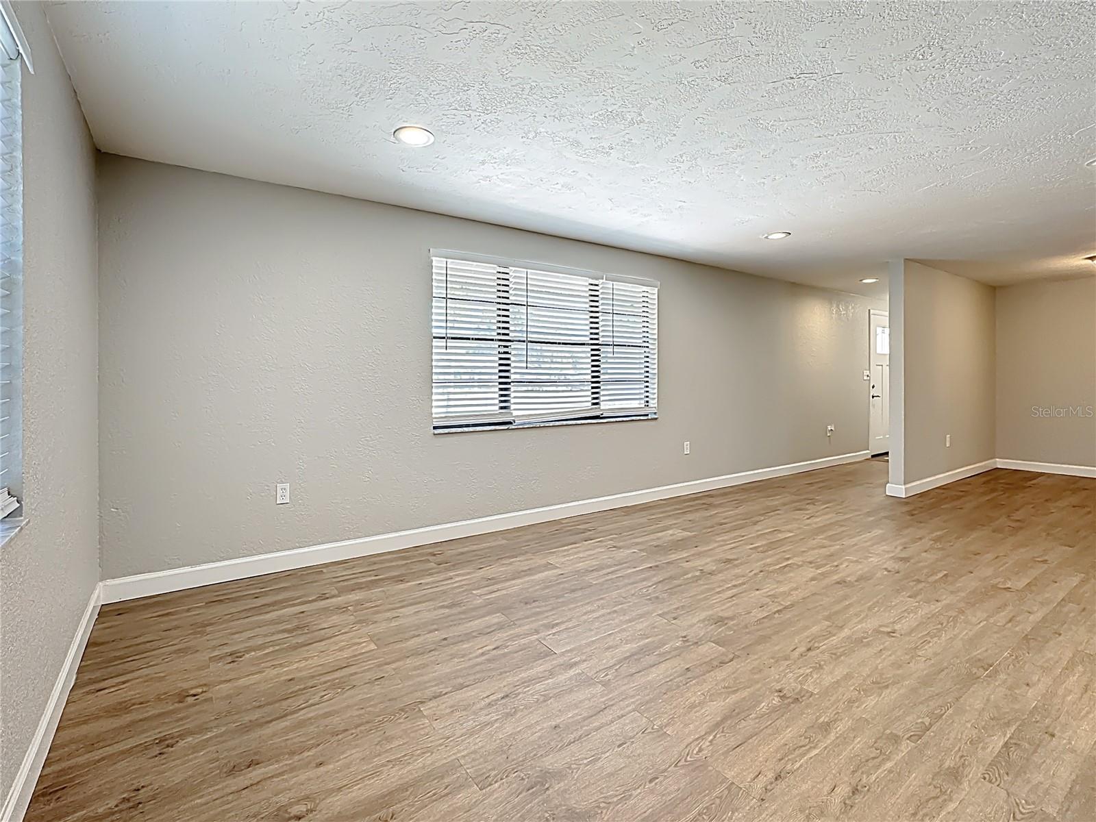 2144 OAK TER, SARASOTA, FL, 34231